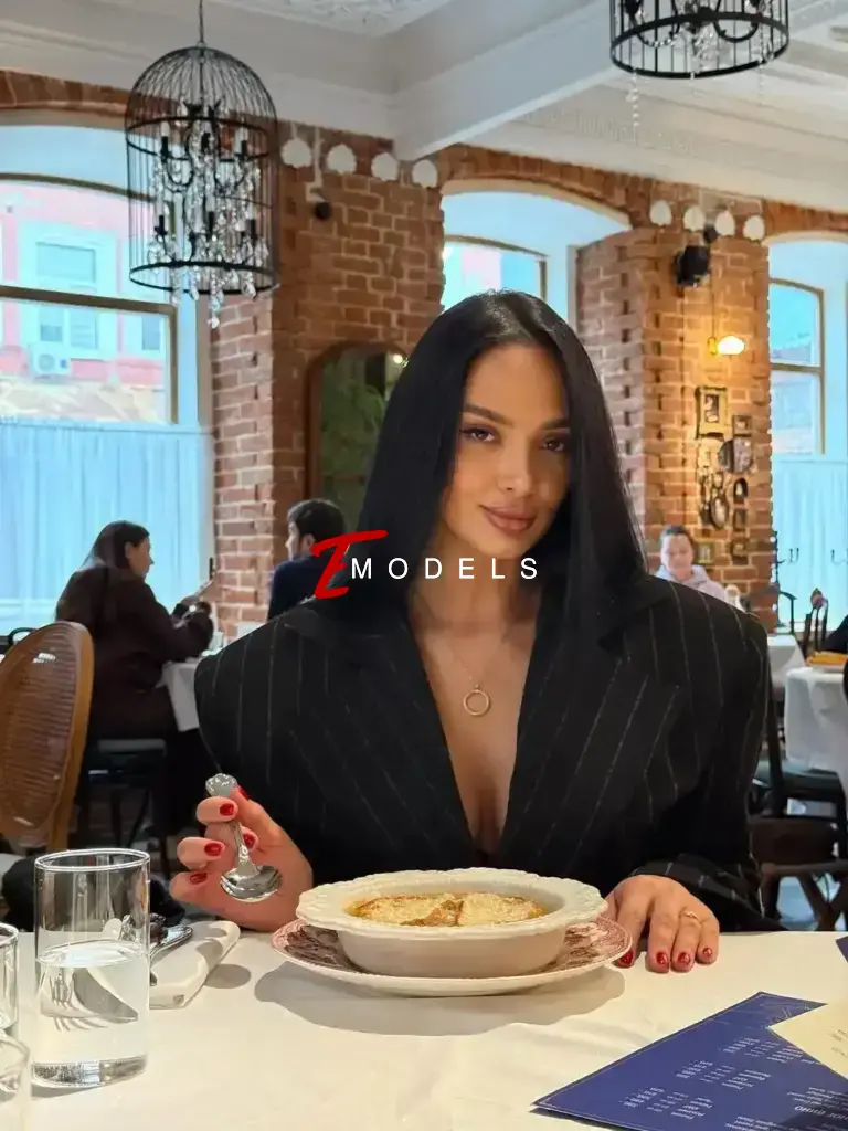 Katrina, Height: 174, Age: 24, Weight: 57