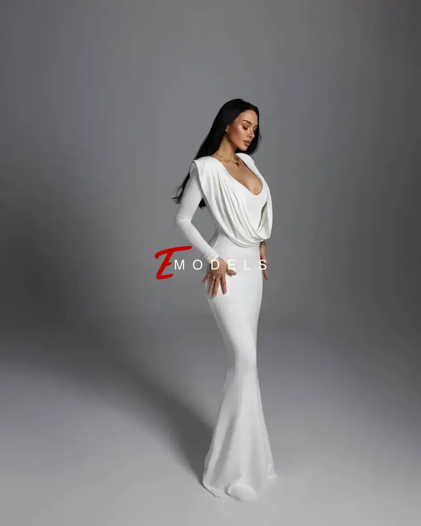Katrina, Height: 174, Age: 24, Weight: 57