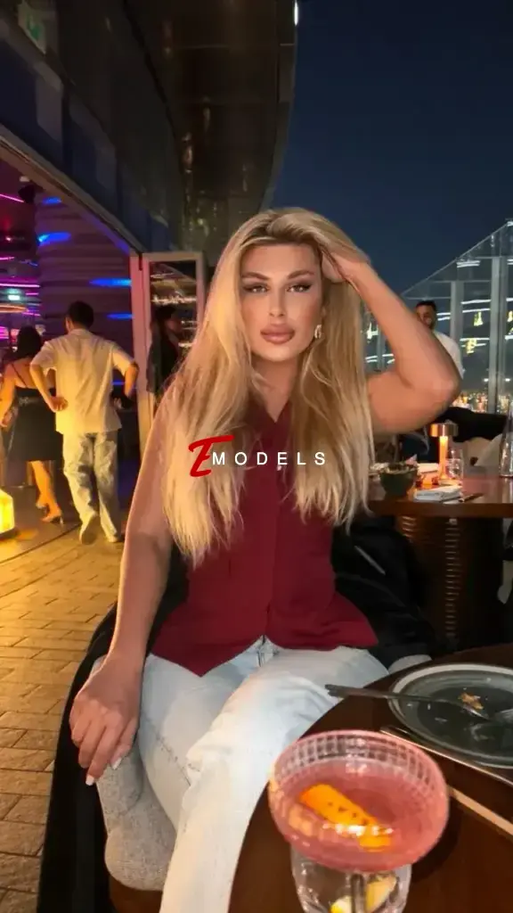 Abella, Height: 180, Age: 28, Weight: 67