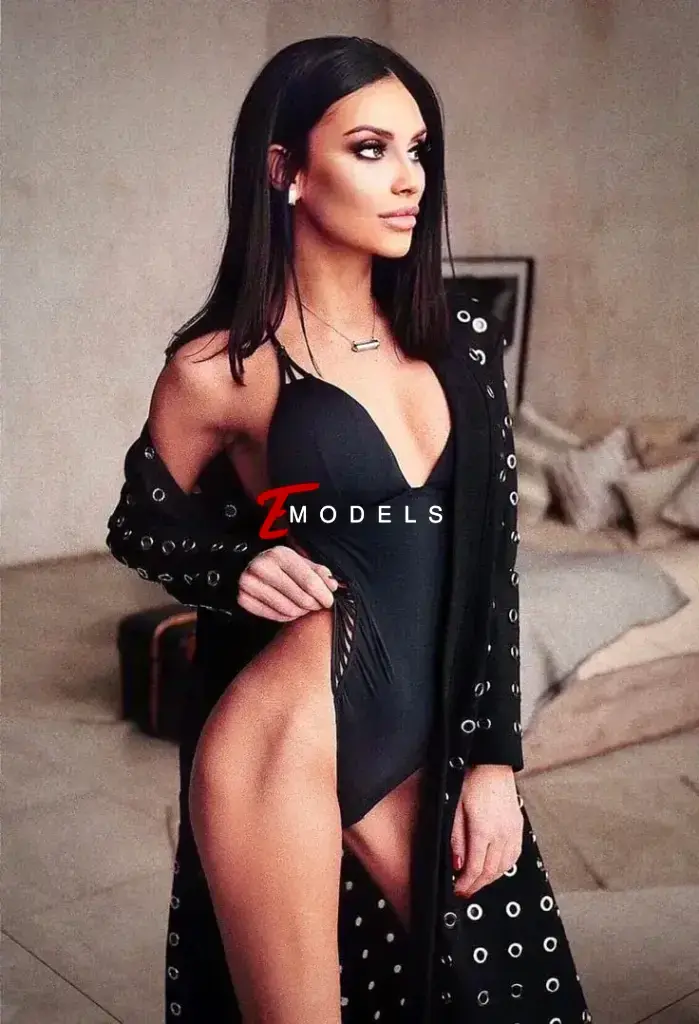 Tina, Height: 171, Age: 26, Weight: 50