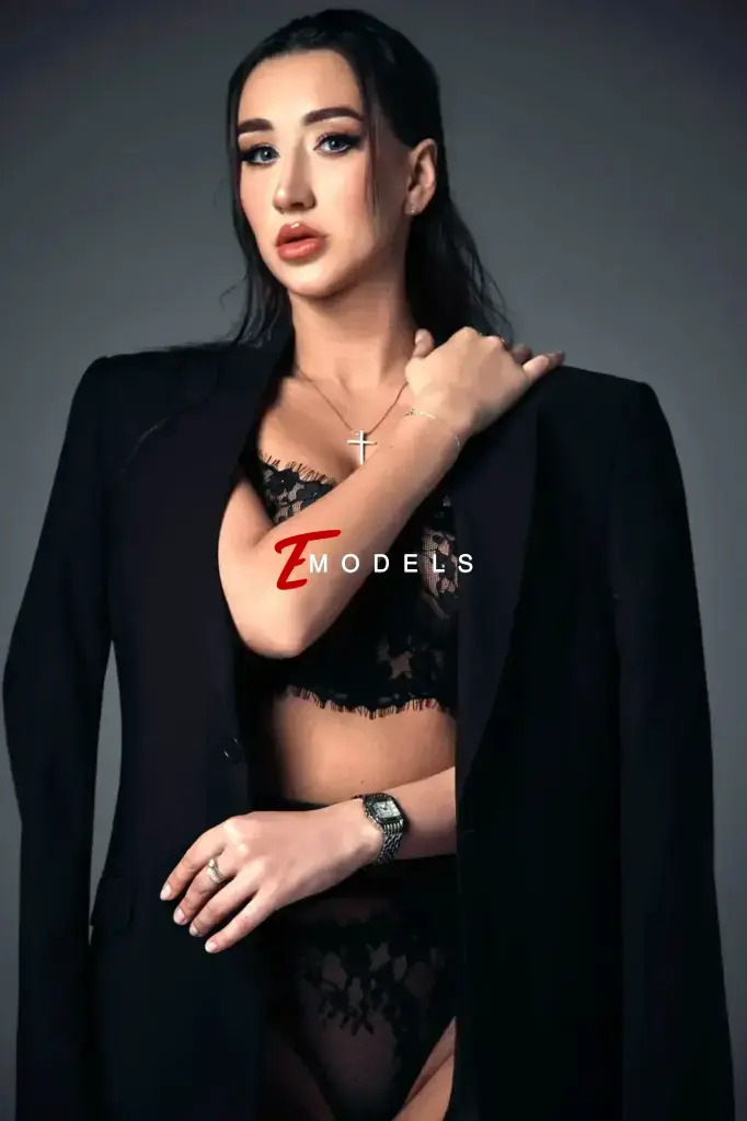 Paulina, Height: 170, Age: 26, Weight: 58