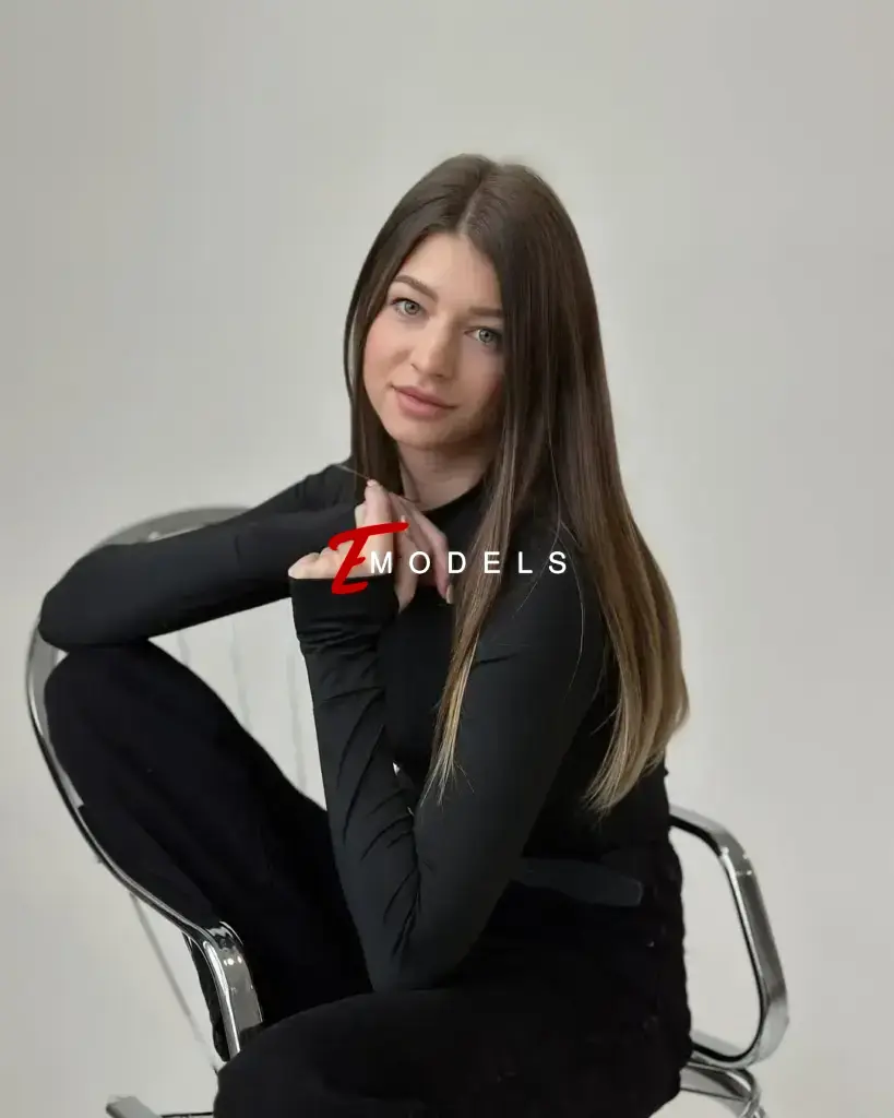 Zhenya, Height: 172, Age: 23, Weight: 53