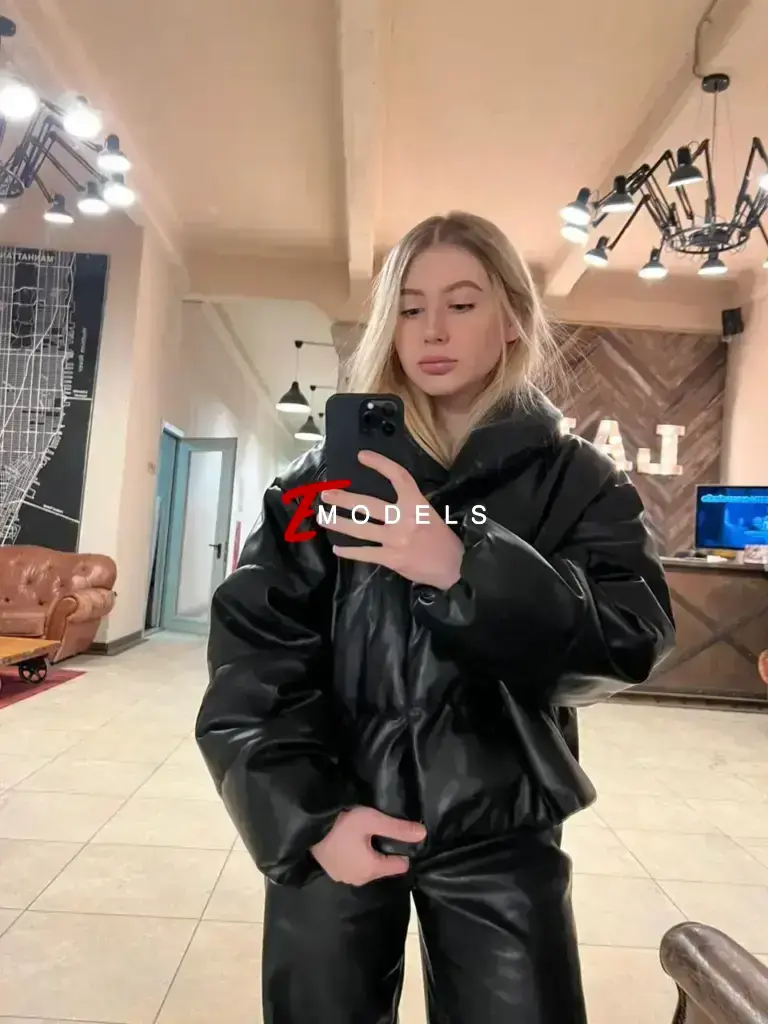 Avgustina, Height: 159, Age: 20, Weight: 50