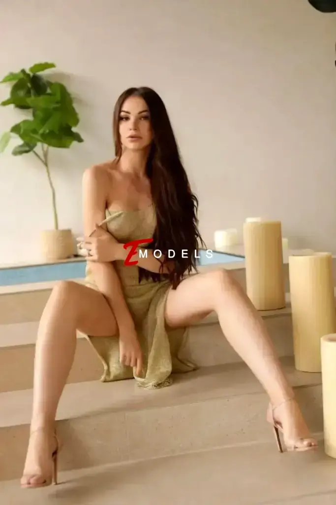 Valeria, Height: 168, Age: 26, Weight: 54
