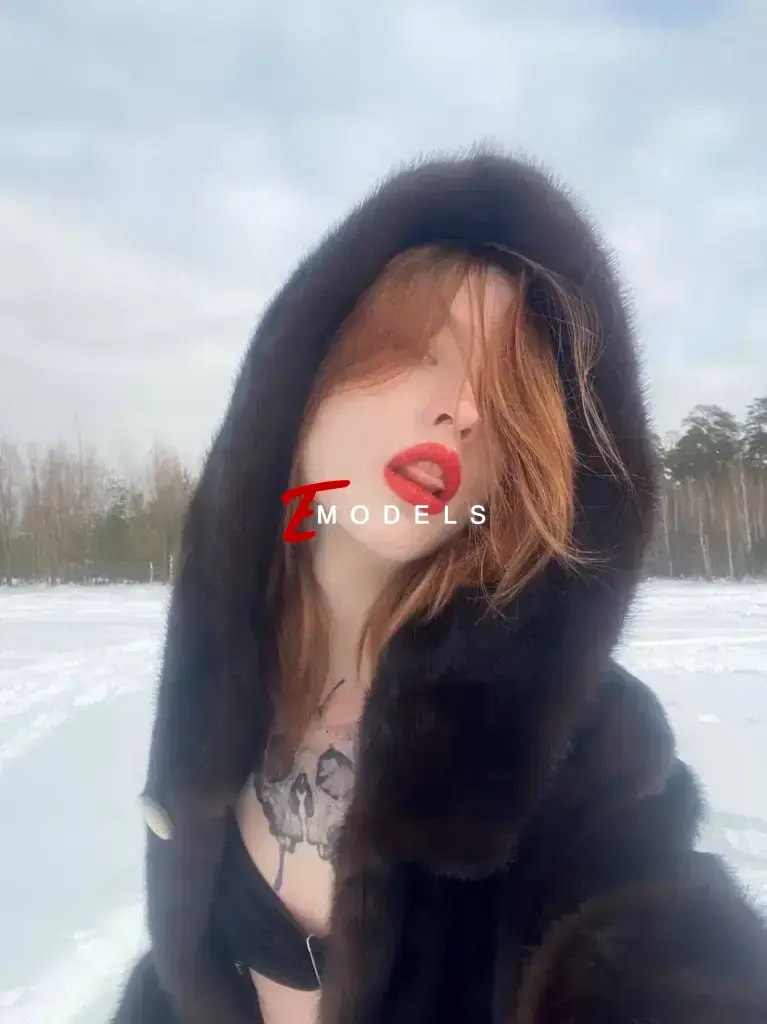 Bloom, Height: 164, Age: 18, Weight: 43