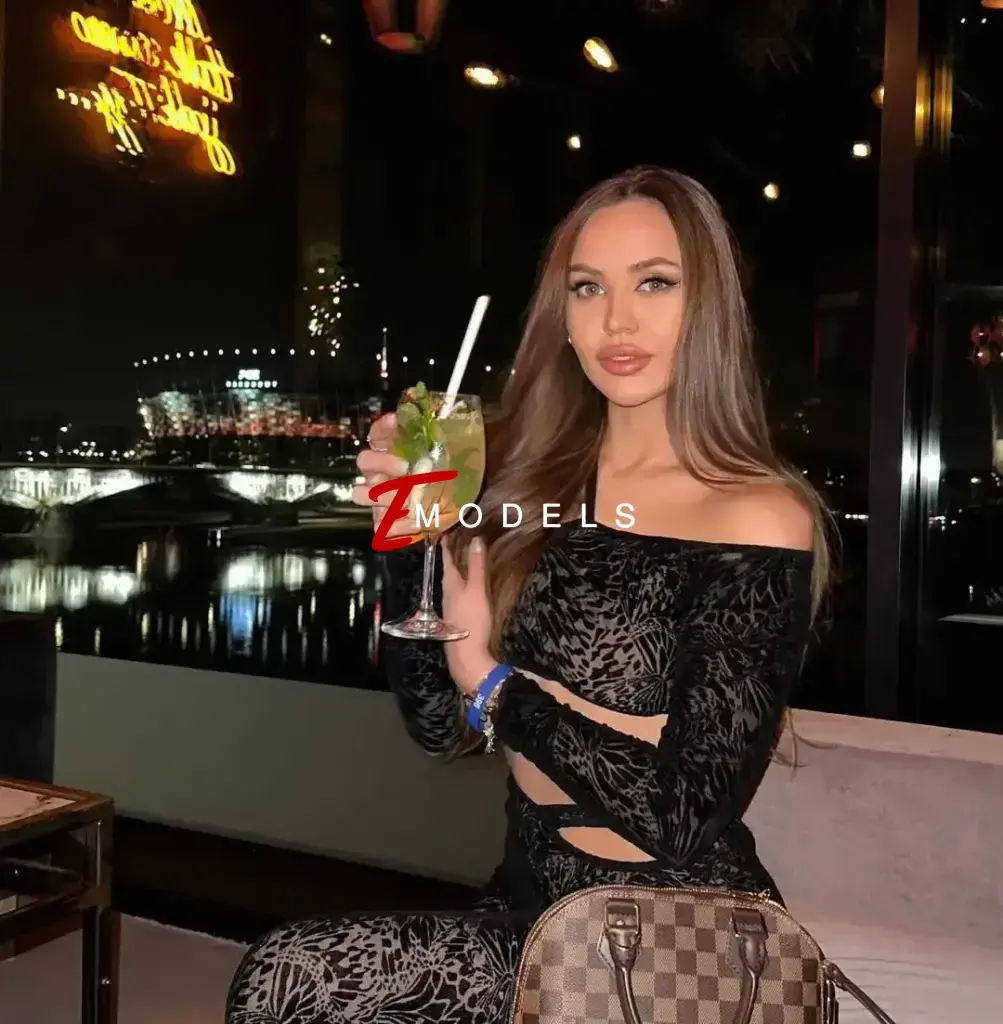 Donna, Height: 167, Age: 26, Weight: 57