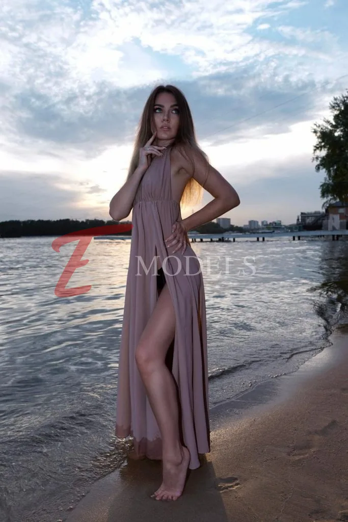 Madira, Height: 164, Age: 32, Weight: 53