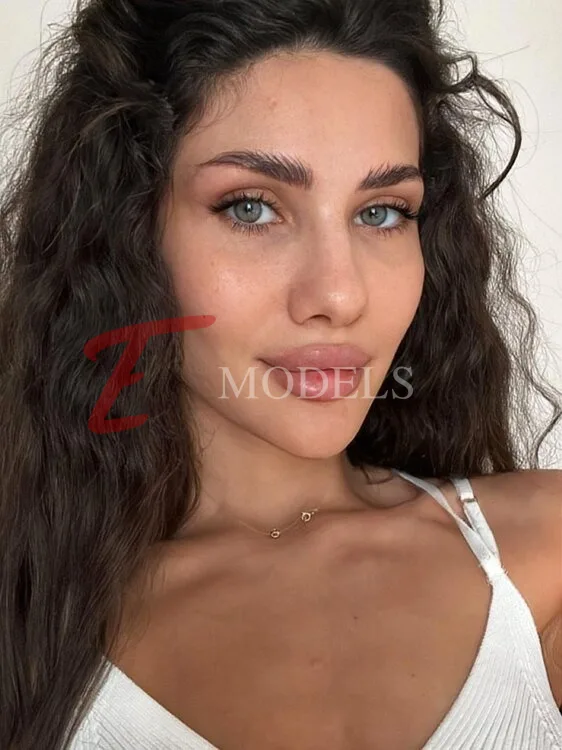 Kamila, Height: 178, Age: 26, Weight: 65