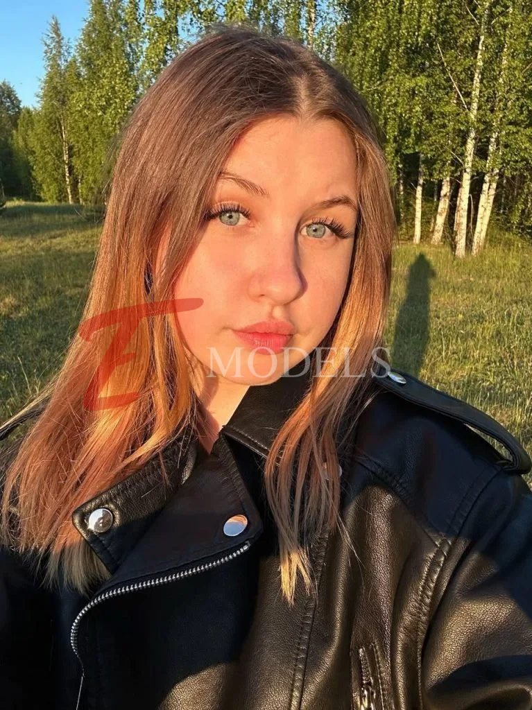 Mila, Height: 160, Age: 19, Weight: 51