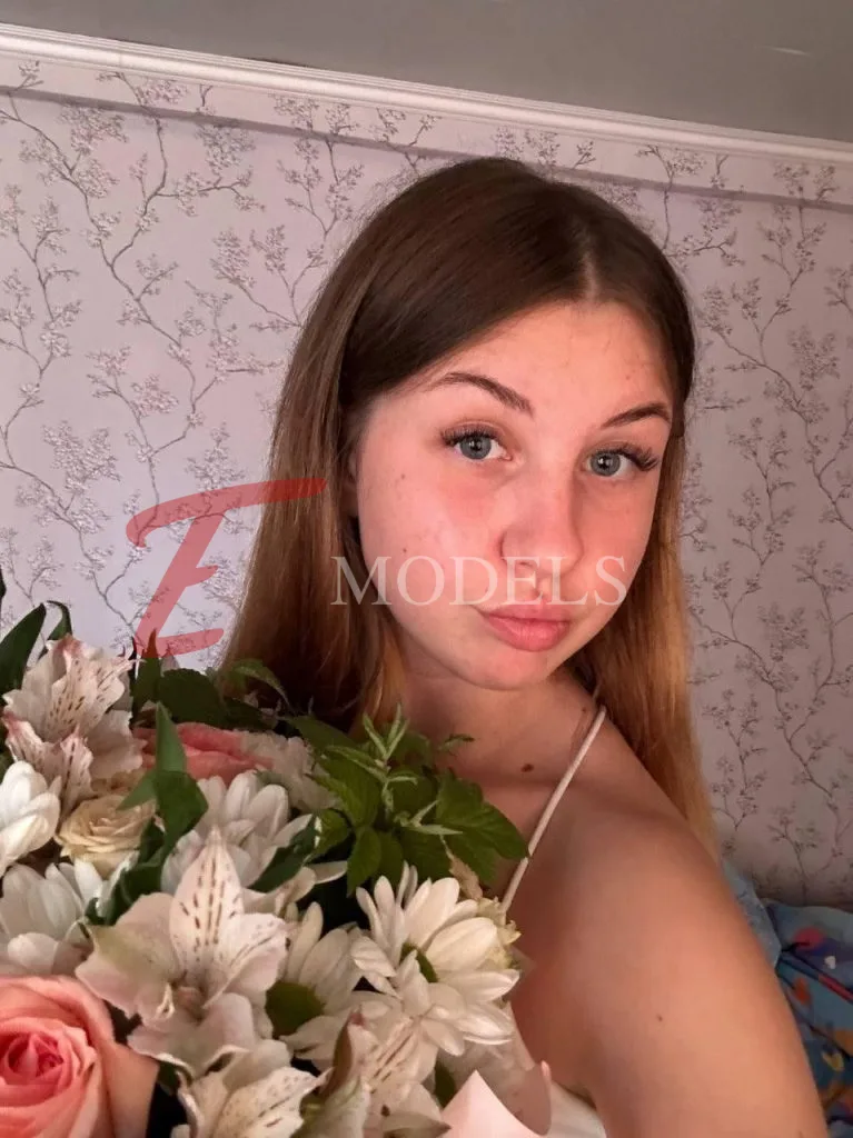 Mila, Height: 160, Age: 19, Weight: 51