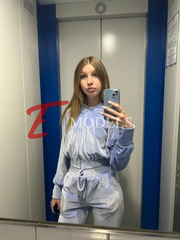 Mila, Height: 160, Age: 19, Weight: 51