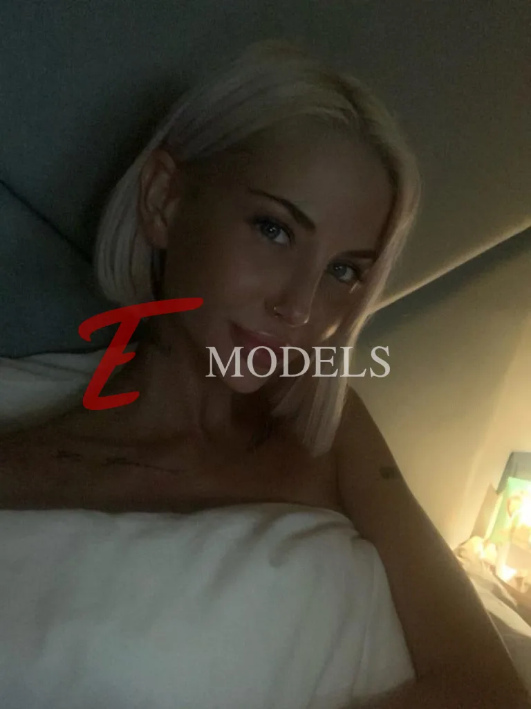 Emiliya, Height: 172, Age: 26, Weight: 45
