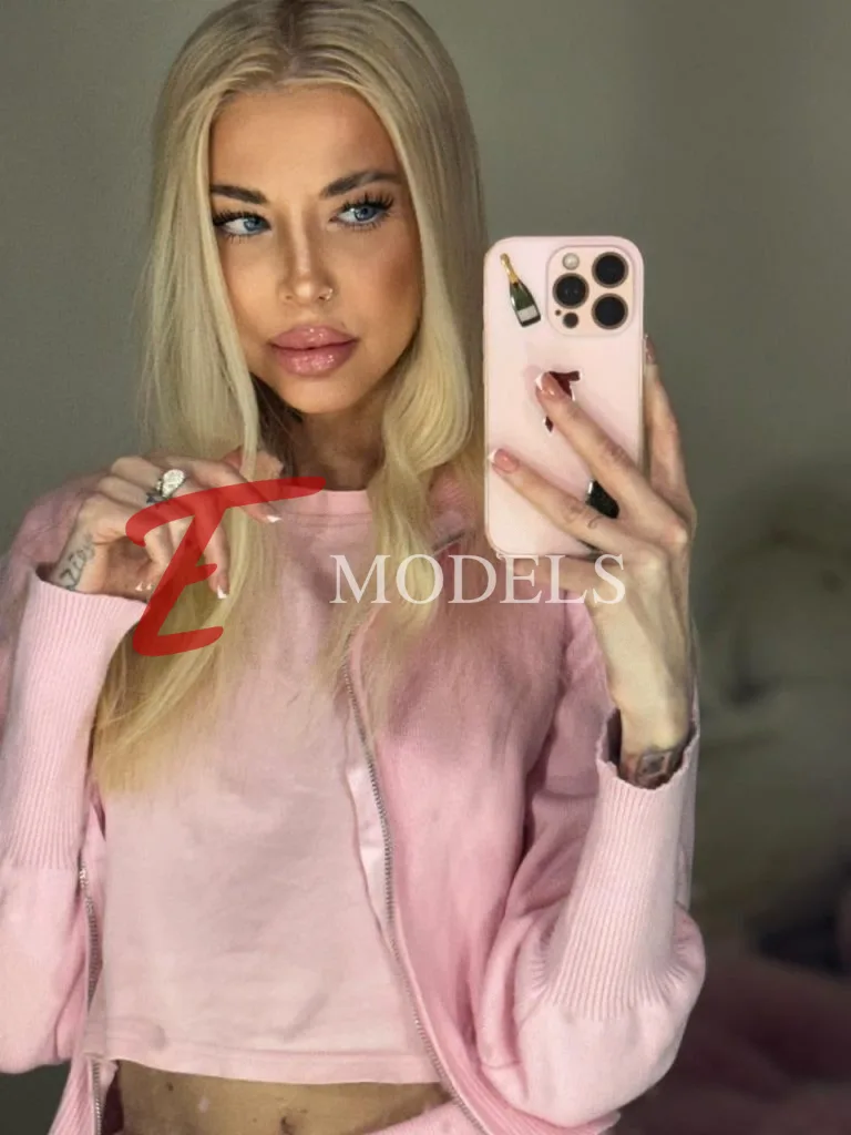 Emiliya, Height: 172, Age: 26, Weight: 45