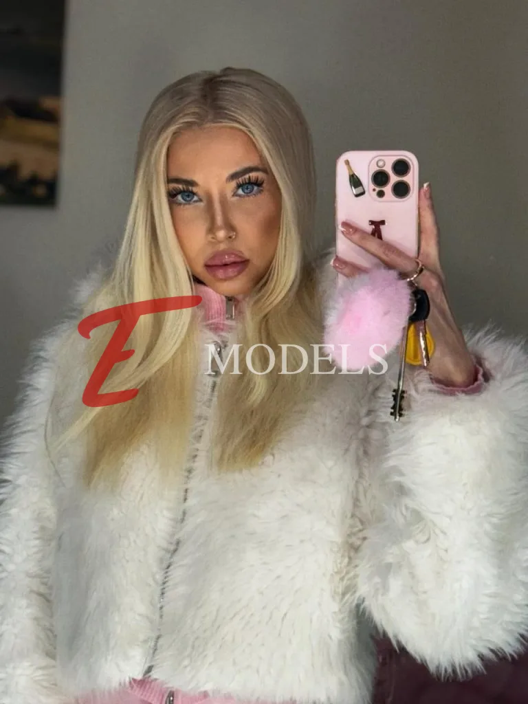 Emiliya, Height: 172, Age: 26, Weight: 45