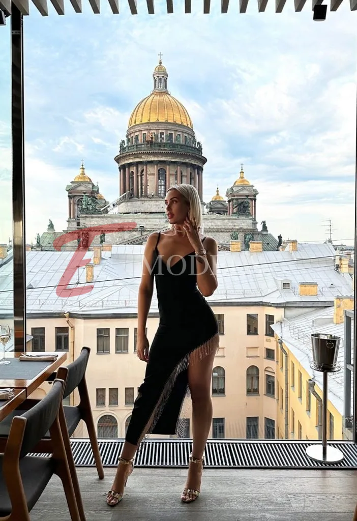 Роза, Рост: 180, Возраст: 26, Вес: 71