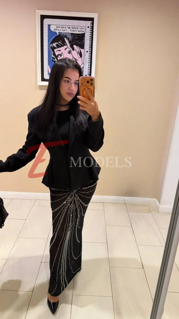Samira, Height: 160, Age: 23, Weight: 57