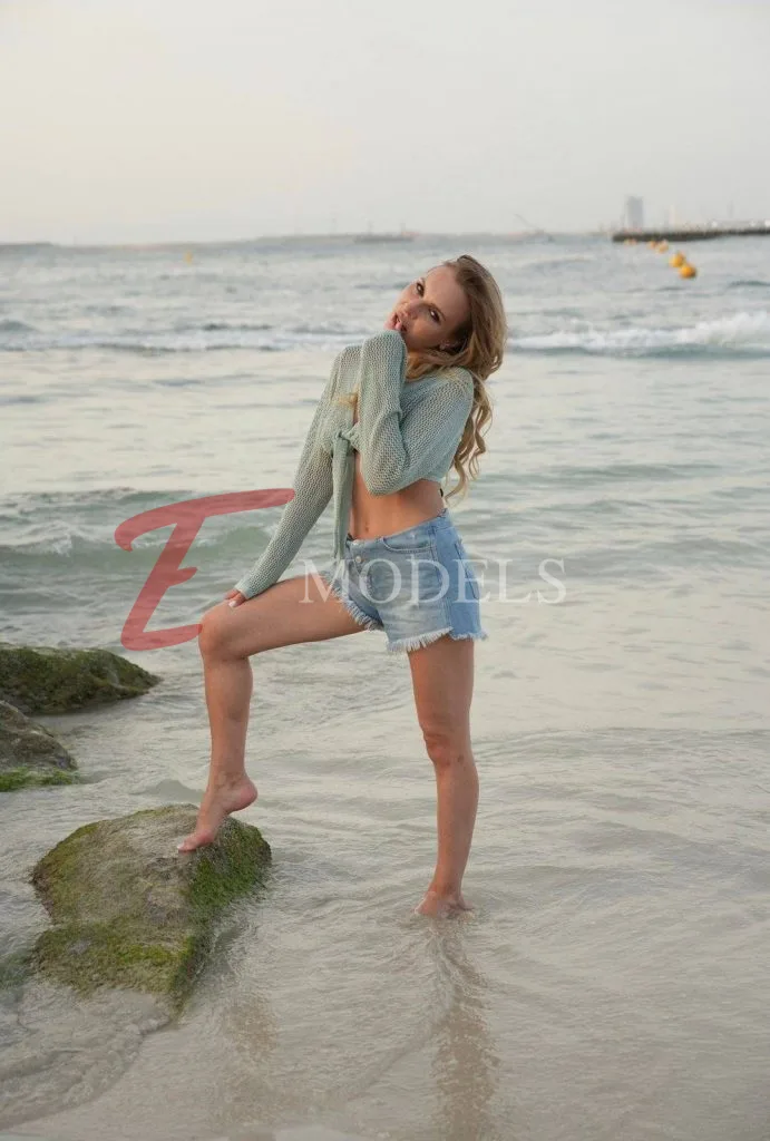 Evi, Height: 170, Age: 36, Weight: 55